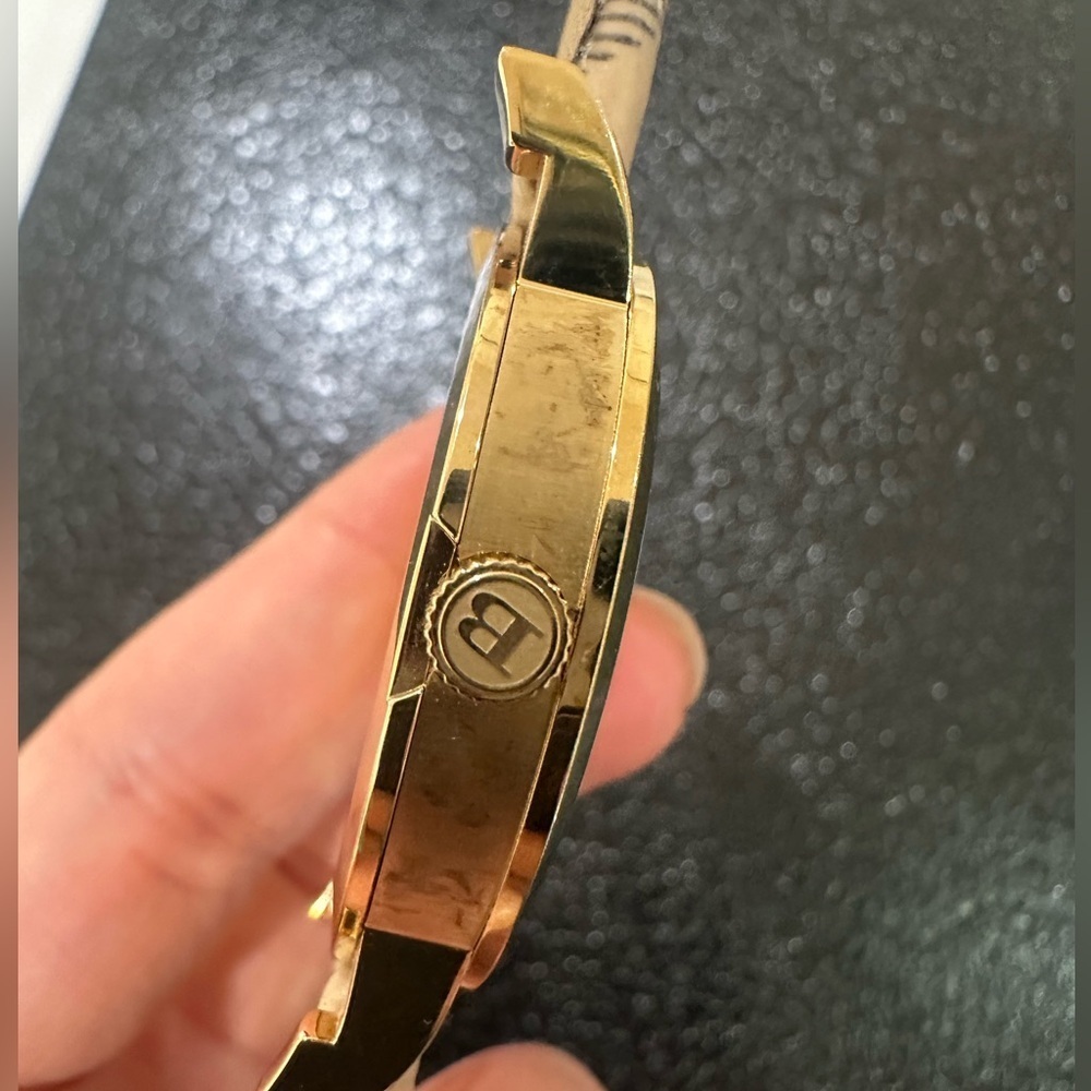Burberry Women's Watch with Gold Case and Plaid Strap - Picture 6 of 7